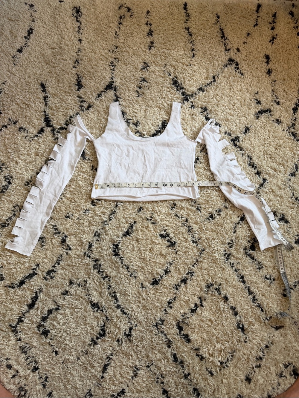 Women's White Cold-Shoulder Crop Top with Cutout Sleeve Detail Woman Size 6